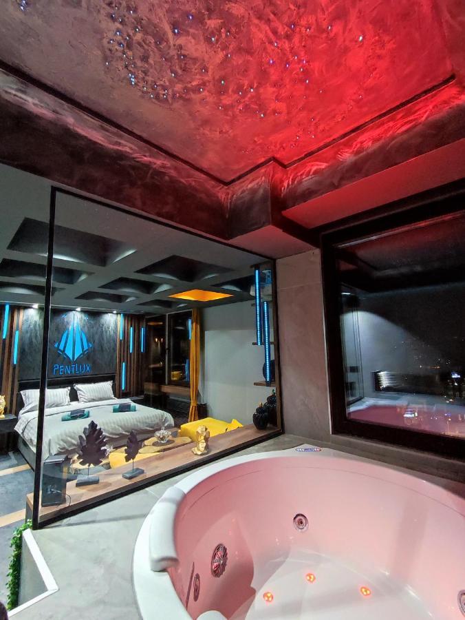 Appartement Smart Luxury Penthouse - Private Sauna, Hot-tub, Cinema At The Location In *