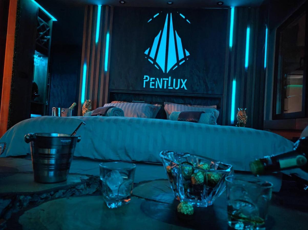 Appartement Smart Luxury Penthouse - Private Sauna, Hot-tub, Cinema At The Location In *