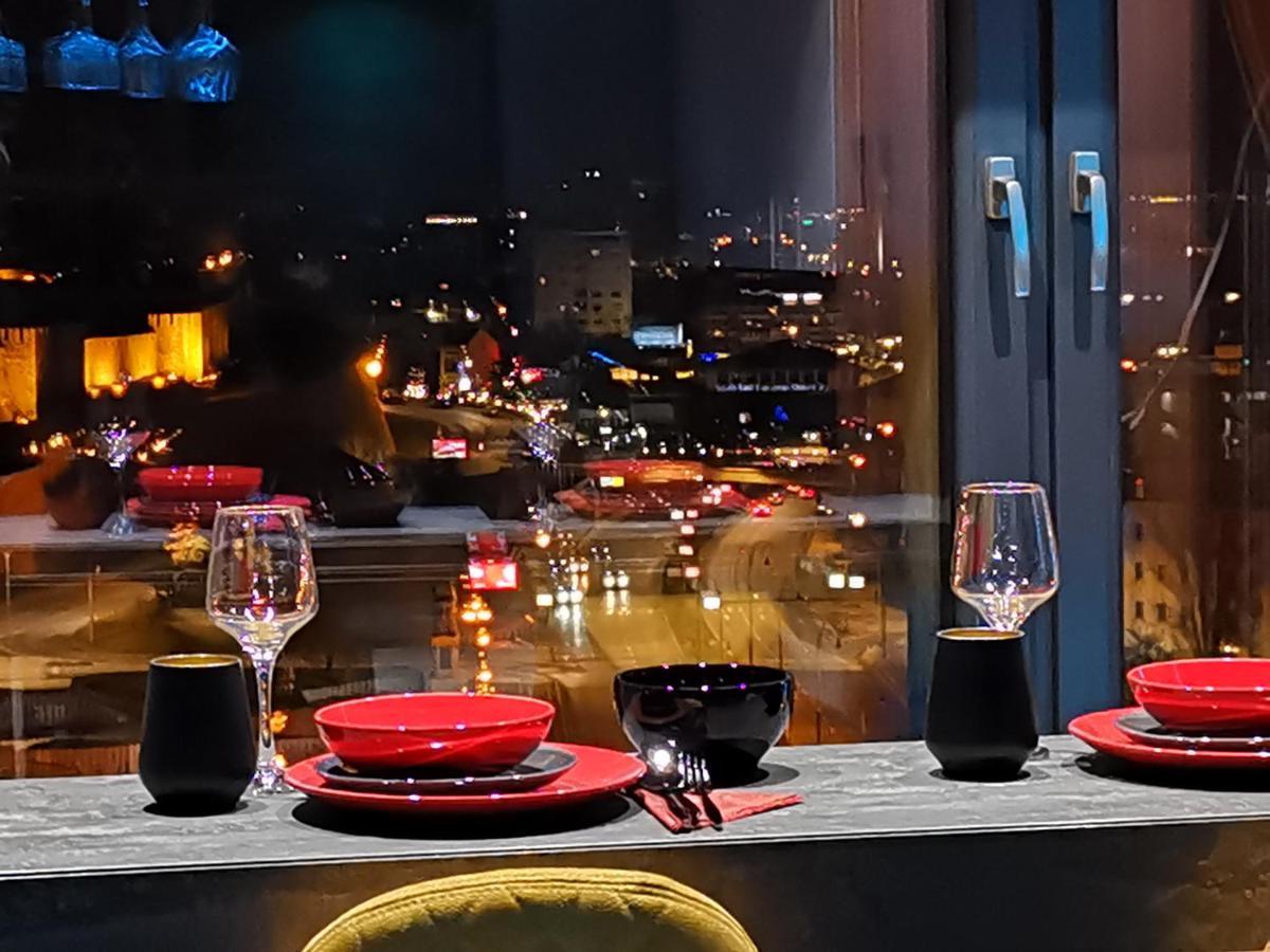 Smart Luxury Penthouse - Private Sauna, Hot-tub, Cinema At The Location In Skopje