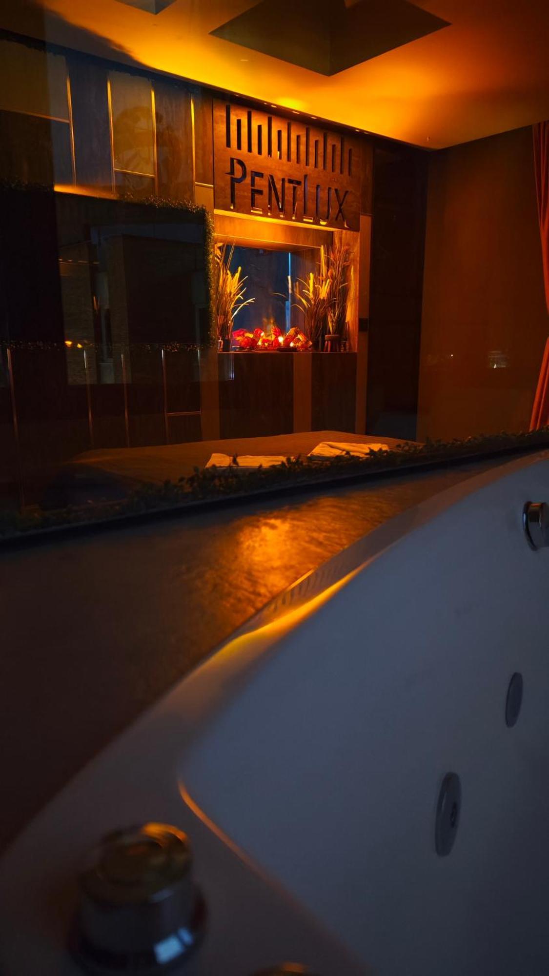 Appartement Smart Luxury Penthouse - Private Sauna, Hot-tub, Cinema At The Location In *