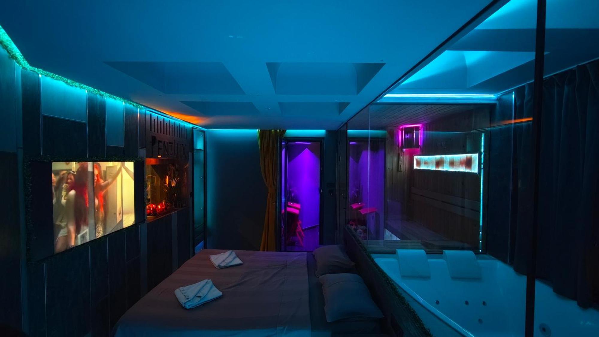 Appartement Smart Luxury Penthouse - Private Sauna, Hot-tub, Cinema At The Location In